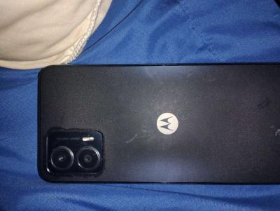 Phone good condition Motorola - Thumbnail 4