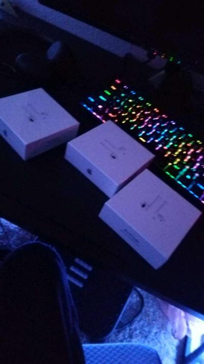 apple Airpods generation 2 - Thumbnail 3