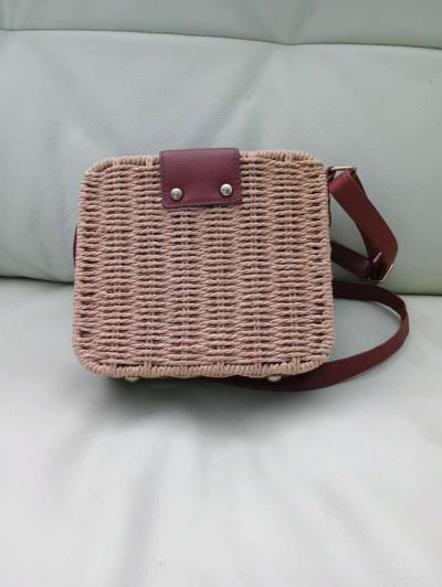Square crossbody bag - Thumbnail 3