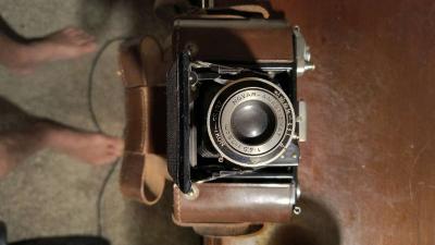 Polaroid land camera and Zeiss IKON - Thumbnail 4