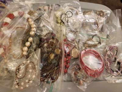 ASSORTED JEWELER  COLLECTION - Thumbnail 5