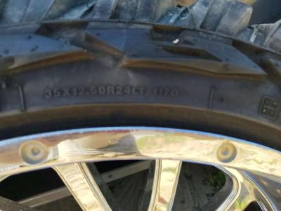 24 in rims - Thumbnail 2