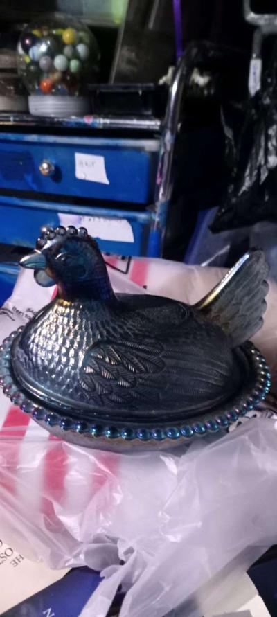 antique chicken bowl with lid - Thumbnail 2