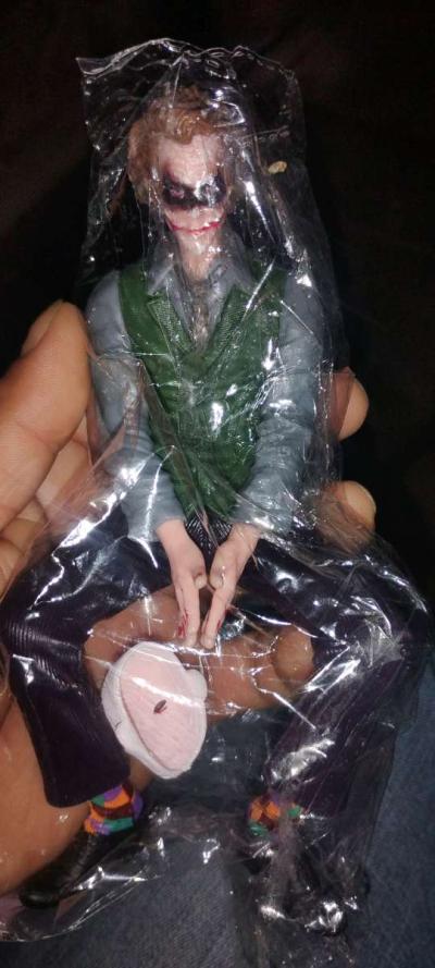 joker with mask - Thumbnail 3