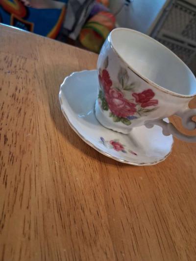 3 Pink flower teacup and saucer sets - Thumbnail 6