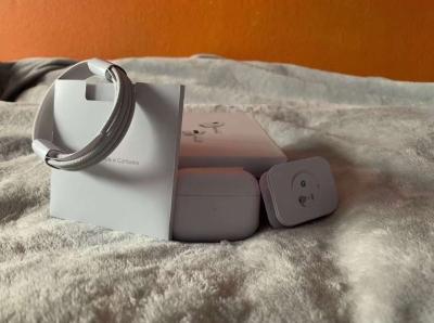 AirPod pro 2 - Thumbnail 4