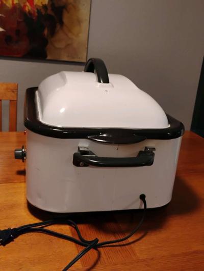 Betty Crocker Roaster Oven - Thumbnail 5
