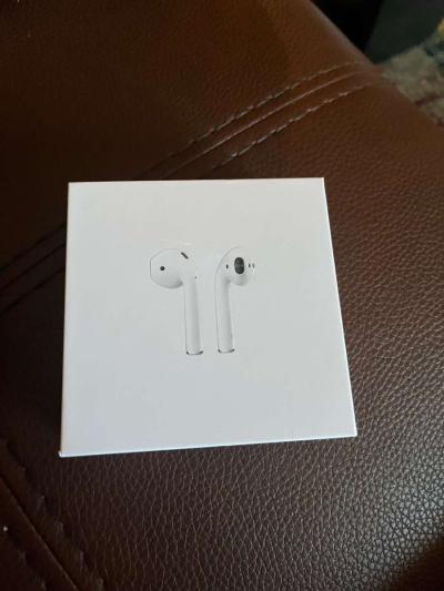 AirPods 2s - Kalamazoo, Michigan