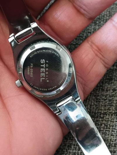 Vintage Fossil womens watch FS2562 stainless steel band - Thumbnail 5