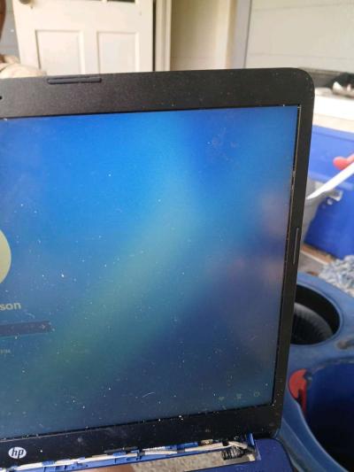 laptop - Thumbnail 3