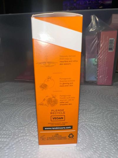 REN Clean Skincare PHA exfoliating facial - Thumbnail 4