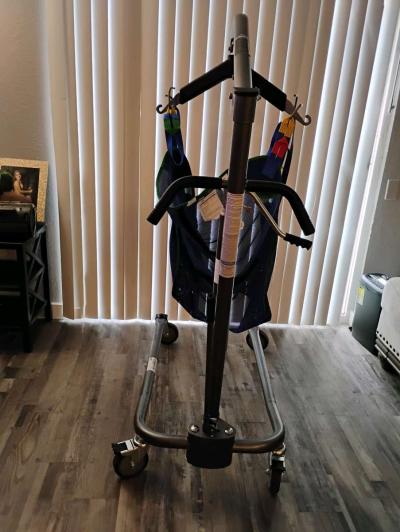 Hydraulic manual patient lift - Thumbnail 4