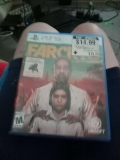 ps5 with 1 controller and 3 games - Thumbnail 2