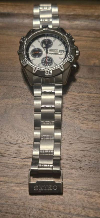 vintage seiko chronograph panda dial - Thumbnail 4