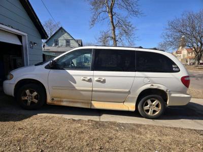 dodge grand caravan - Thumbnail 2