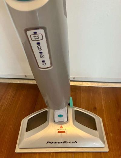Bissell Steam Mop - Thumbnail 3