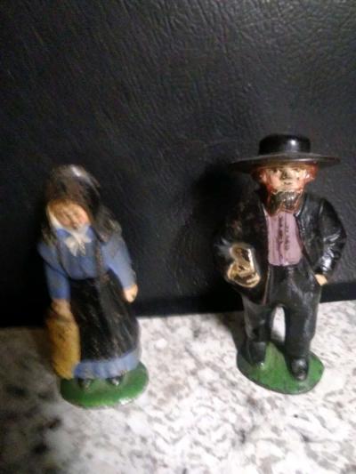 2 cast iron Amish people - Thumbnail 3