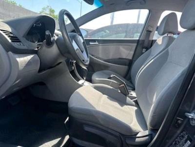 2013  HyundaiAccent GLS - Thumbnail 3
