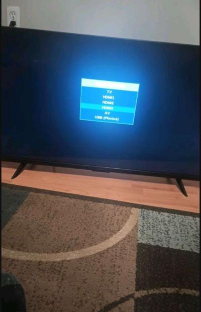 40 Vizio VSeries Smart Television - Thumbnail 3