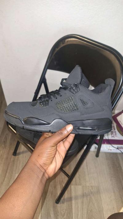 Air Jordan 4 box - Thumbnail 3