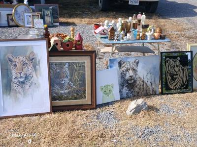 yard sale - Thumbnail 4