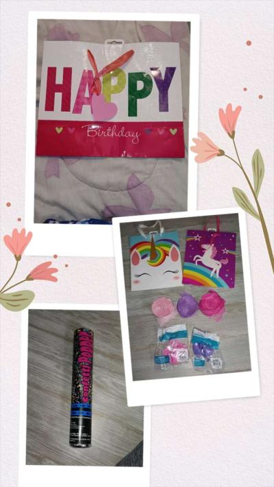 Assortment of party decor - Thumbnail 1