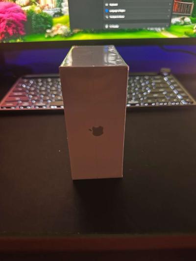 AirPod pros 2 - Thumbnail 2