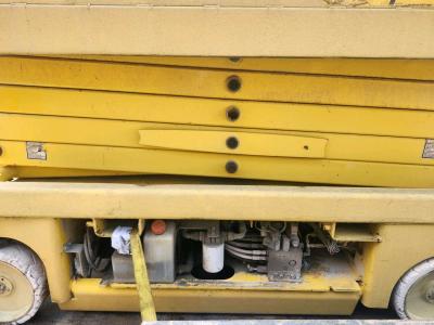 33 ft Scissor Lift - Thumbnail 5