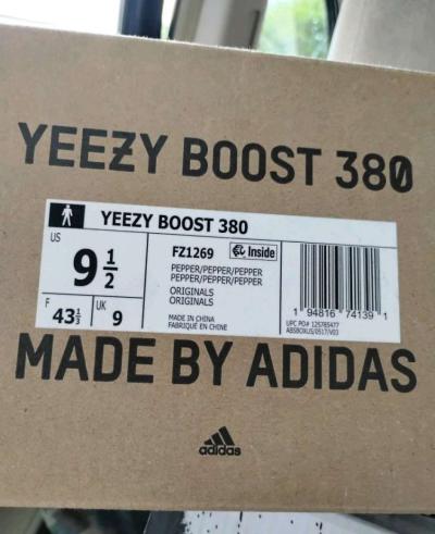 Adidas Yeezy boost 380 men size 9 half - Thumbnail 4