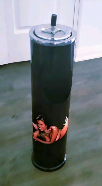 Ash Tray Collectable - Thumbnail 4