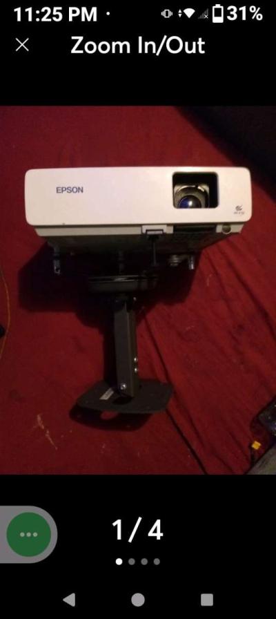Epson powerlite 83c projector