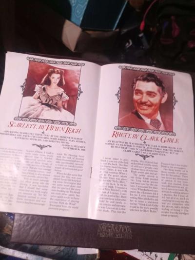 collectible VHS types gone with the wind in case - Thumbnail 6