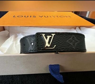 LV bracelet - Thumbnail 1