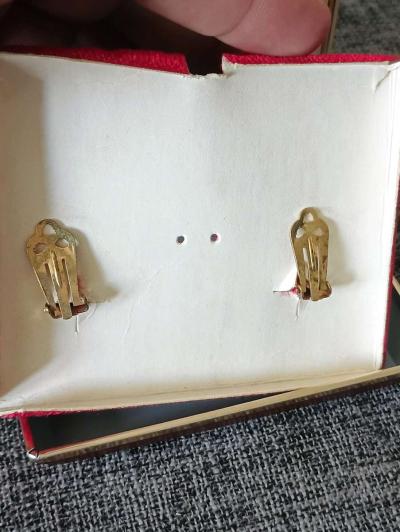 Alaska black diamond necklace and earrings - Thumbnail 3