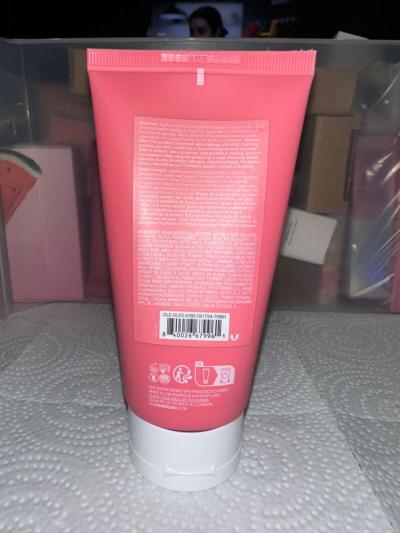 OLEHENRIKSEN Strawberry Lemonade Smoothing Scrub - Thumbnail 2