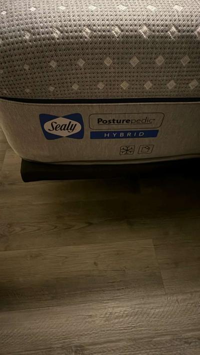 posturepedic hybrid valley road white queen mattress - Thumbnail 5
