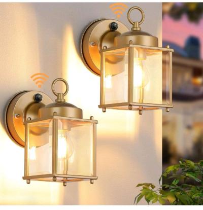Dusk till Dawn outdoor wall lighting - Thumbnail 1