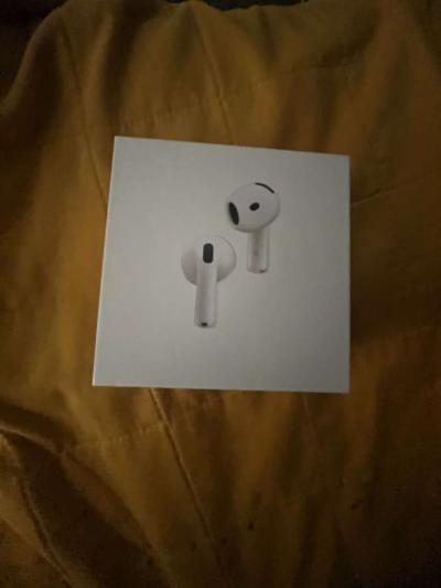 AirPod gen 4 - Thumbnail 1
