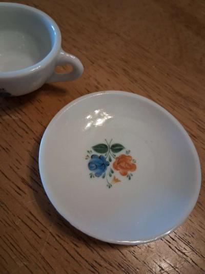 blue and orange flower tiny teacup saucer set - Thumbnail 3
