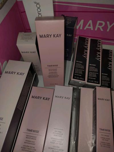 MaryKay Cosmetics Products - Thumbnail 2
