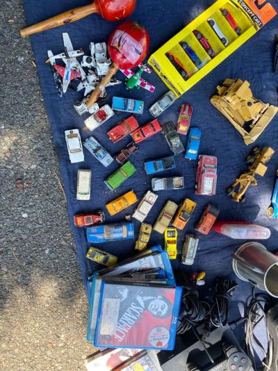 small collection of vintage toy cars - Thumbnail 1