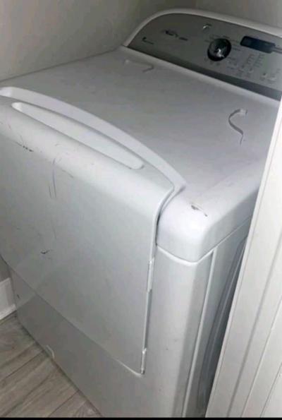 WHIRLPOOL CABRIO WASHER AND DRYER SET - Thumbnail 3