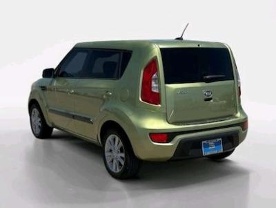 2013  KiaSoul - Thumbnail 2