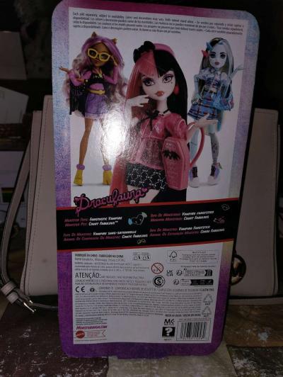 Monster High Day Out Draculaura doll - Thumbnail 4
