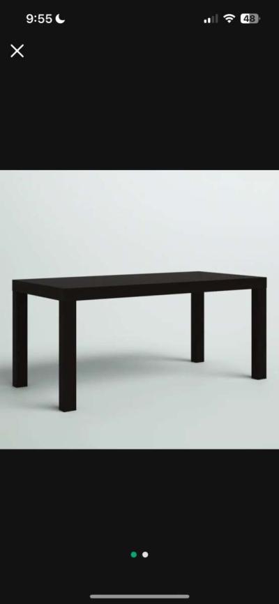 Mesa y sillas - Thumbnail 2