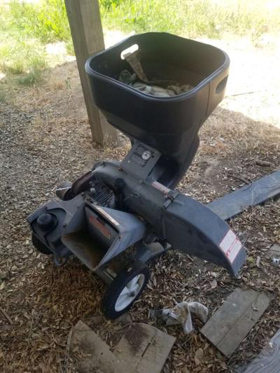 Grinder for mulch - Thumbnail 3