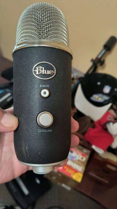 BLUE MICROPHONE - Thumbnail 4