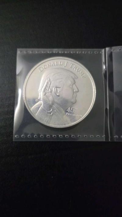 Donald Trump Commemorative Collectable Coin - Thumbnail 2
