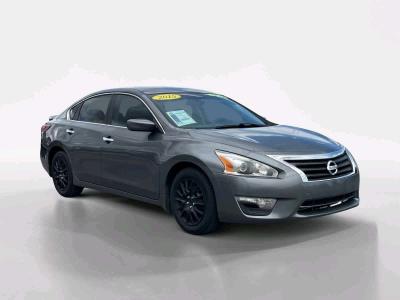 2015  Nissan Altima S - Las Vegas, Nevada