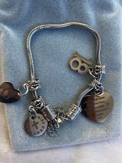 all a dollar each or 7 for all - Thumbnail 3